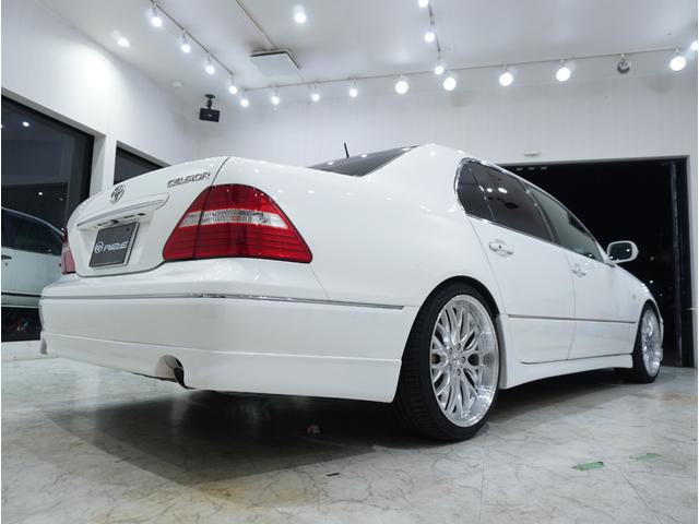 セルシオ C仕様 黒革シート サンルーフ ナビ 新品20インチホイール 前後ドラレコ レーダー探知機 シートヒーター エアサスコントローラー バックカメラ ETC 電動シート クルーズコントロール 全塗装済(6枚目)