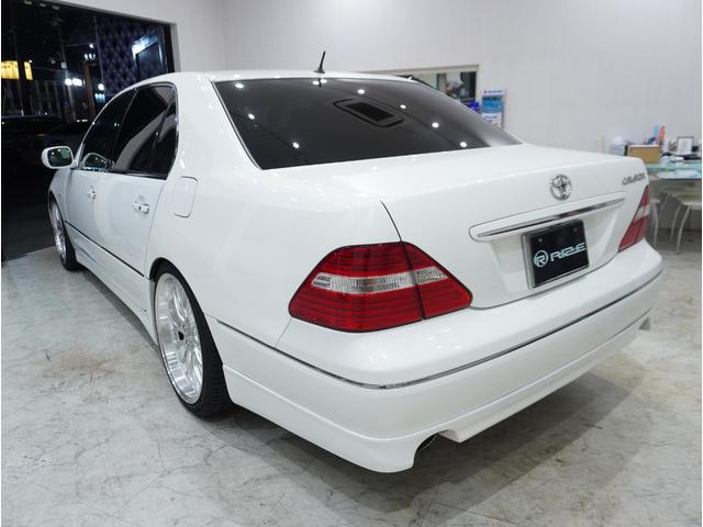 セルシオ C仕様 黒革シート サンルーフ ナビ 新品20インチホイール 前後ドラレコ レーダー探知機 シートヒーター エアサスコントローラー バックカメラ ETC 電動シート クルーズコントロール 全塗装済(22枚目)