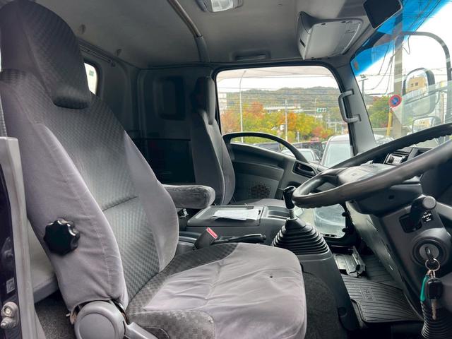 フォワード ベースグレード　冷凍冷蔵ウイング　造りボディ　ダブルアーチ　９５アオリ　１９．５アルミホイール　内寸　長さ６４００　幅２１８０　高さ２１５０（20枚目）