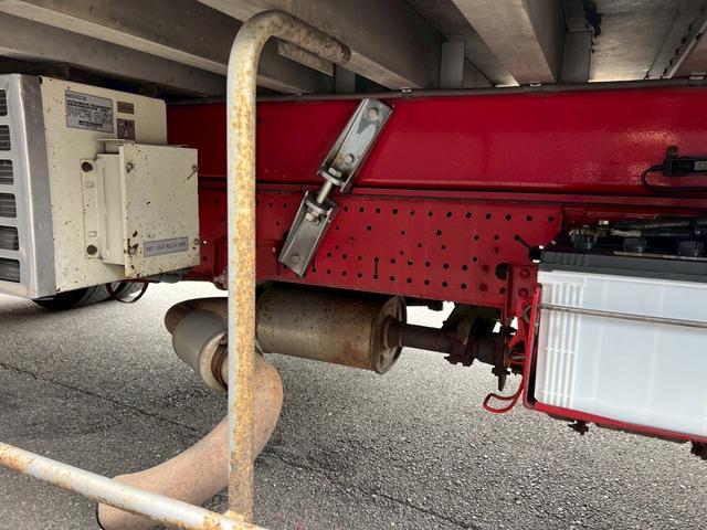 フォワード ベースグレード　冷凍冷蔵ウイング　造りボディ　ダブルアーチ　９５アオリ　１９．５アルミホイール　内寸　長さ６４００　幅２１８０　高さ２１５０（35枚目）