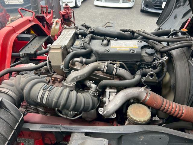 フォワード ベースグレード　冷凍冷蔵ウイング　造りボディ　ダブルアーチ　９５アオリ　１９．５アルミホイール　内寸　長さ６４００　幅２１８０　高さ２１５０（36枚目）