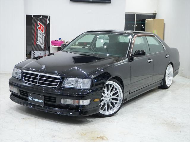 グロリア グランツーリスモ　エクストラエディション　ブロアムフェイス　サンルーフ　ローダウン　フルエアロ　マフラー　マルチ無し　社外オーディオ　バックカメラ　ＥＴＣ　新品２０インチアルミホイール　全塗装（2枚目）