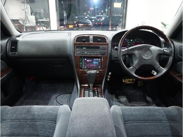 グロリア グランツーリスモ　エクストラエディション　ブロアムフェイス　サンルーフ　ローダウン　フルエアロ　マフラー　マルチ無し　社外オーディオ　バックカメラ　ＥＴＣ　新品２０インチアルミホイール　全塗装（8枚目）