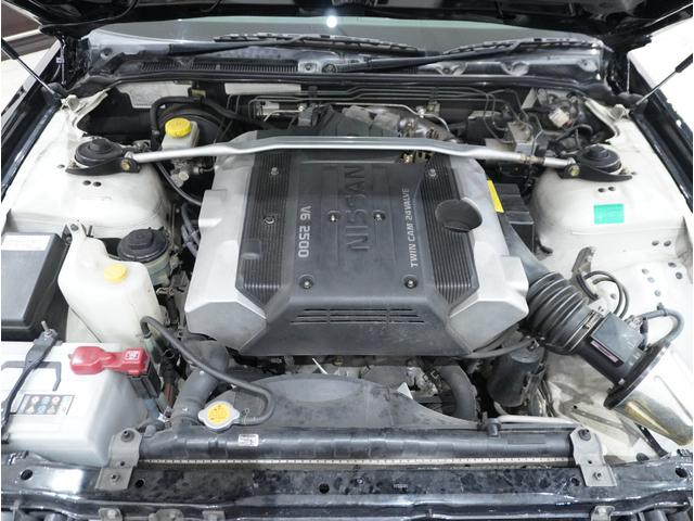 グロリア グランツーリスモ　エクストラエディション　ブロアムフェイス　サンルーフ　ローダウン　フルエアロ　マフラー　マルチ無し　社外オーディオ　バックカメラ　ＥＴＣ　新品２０インチアルミホイール　全塗装（11枚目）