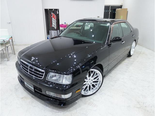 グロリア グランツーリスモ　エクストラエディション　ブロアムフェイス　サンルーフ　ローダウン　フルエアロ　マフラー　マルチ無し　社外オーディオ　バックカメラ　ＥＴＣ　新品２０インチアルミホイール　全塗装（19枚目）