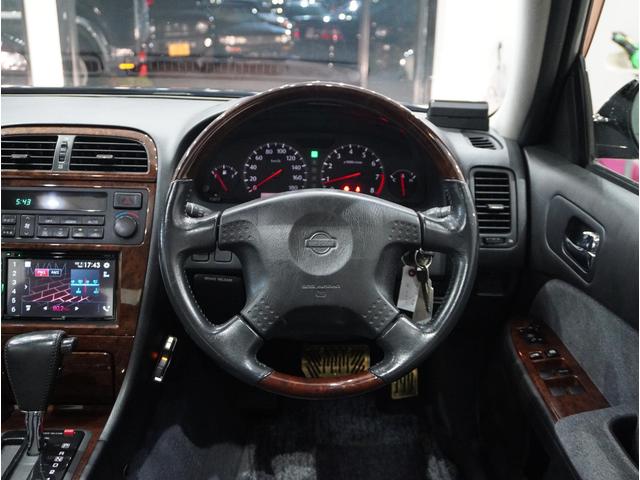 グロリア グランツーリスモ　エクストラエディション　ブロアムフェイス　サンルーフ　ローダウン　フルエアロ　マフラー　マルチ無し　社外オーディオ　バックカメラ　ＥＴＣ　新品２０インチアルミホイール　全塗装（35枚目）