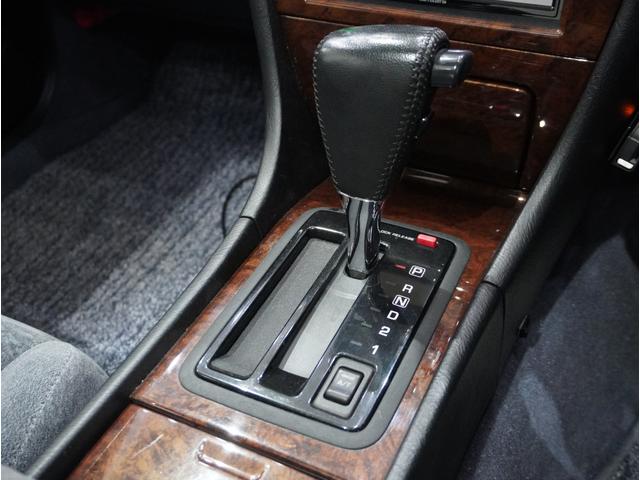 グロリア グランツーリスモ　エクストラエディション　ブロアムフェイス　サンルーフ　ローダウン　フルエアロ　マフラー　マルチ無し　社外オーディオ　バックカメラ　ＥＴＣ　新品２０インチアルミホイール　全塗装（45枚目）