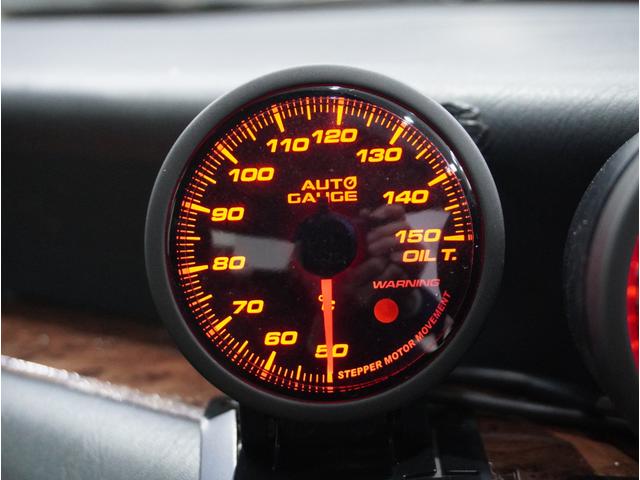 ローレル RB26ターボ 5速公認 フルタービン ウエストゲート ラジエーター オイルクーラー LSD 4ポットブレーキ 追加メーター バケットシート 全塗装(39枚目)