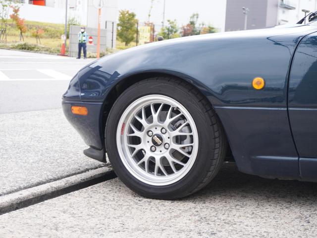 ユーノスロードスター RSリミテッド 1オーナー オーリンズ車高調 BBS15AW フジツボマフラー Cリップ ナルディステアリング(21枚目)