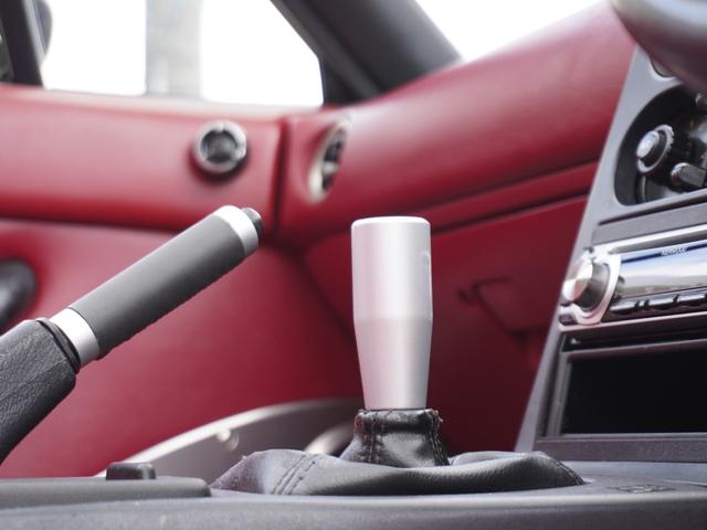 ユーノスロードスター Rリミテッド BLITZ車高調 ガラス幌 社外マフラー タワーバー 14AW(31枚目)