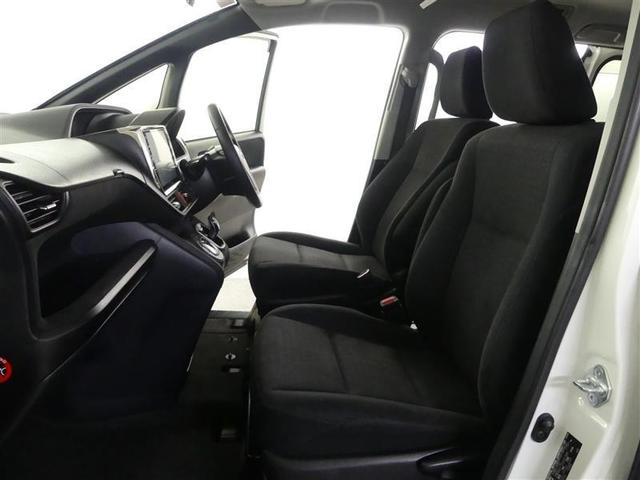 ヴォクシー ハイブリッドV フルセグ メモリーナビ DVD再生 後席モニター バックカメラ ETC 両側電動スライド LEDヘッドランプ 乗車定員7人 3列シート(10枚目)