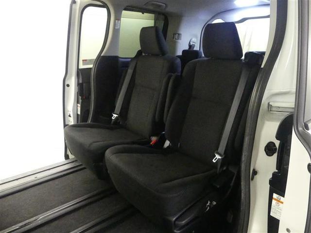ヴォクシー ハイブリッドV フルセグ メモリーナビ DVD再生 後席モニター バックカメラ ETC 両側電動スライド LEDヘッドランプ 乗車定員7人 3列シート(11枚目)