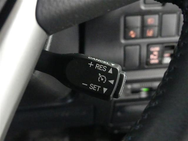 ノア Ｓｉ　ダブルバイビー　フルセグ　メモリーナビ　ＤＶＤ再生　後席モニター　バックカメラ　衝突被害軽減システム　ＥＴＣ　両側電動スライド　ＬＥＤヘッドランプ　ウオークスルー　乗車定員７人　３列シート　フルエアロトヨタ認定中古車（30枚目）