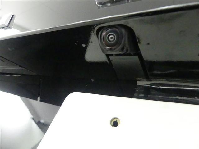 バックカメラが付いているので後方確認が非常にしやすいです。今や運転初心者も熟練者も必須装備！ついていて損はないですね♪