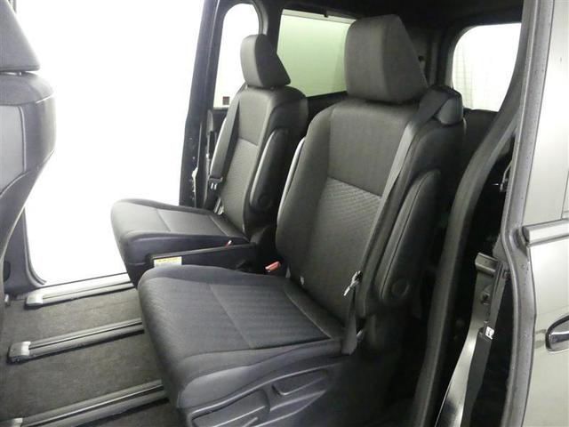 ゆとりある広々とした車内空間は、ドライブを始め買い物やレジャーなど、幅広く活躍します。一人でもみんなとでもお出かけを楽しみましょう！