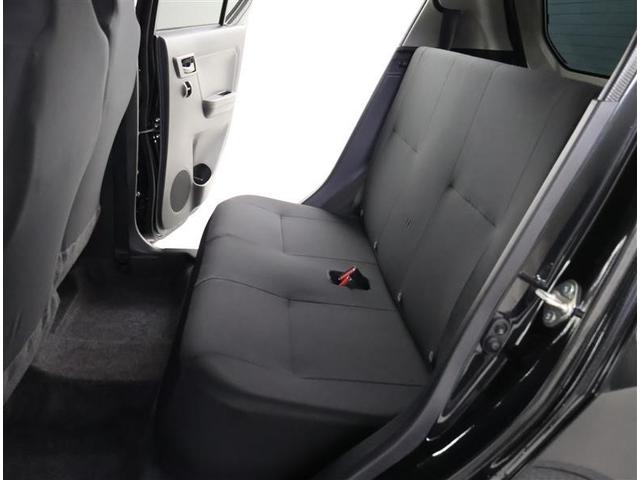 後席は、膝元に十分なスペースを確保！室内も専門のスタッフによる清掃済みでキレイです♪是非一度ご覧ください！