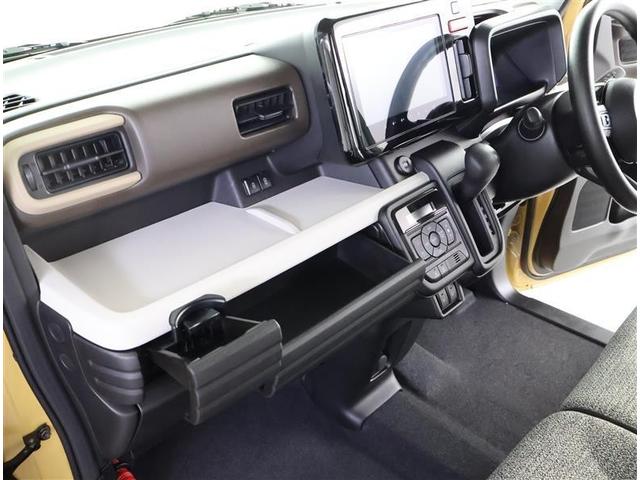 ちょっとした小物もおけますよ！