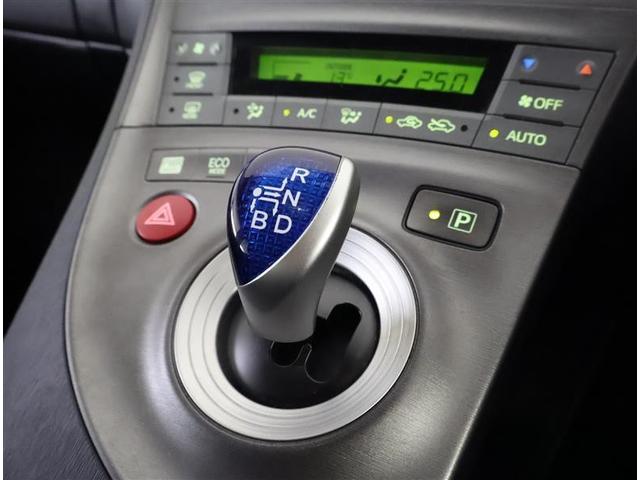 プリウス Ｓ　フルセグ　メモリーナビ　ＤＶＤ再生　バックカメラ　ＥＴＣ　ＨＩＤヘッドライト　ワンオーナー　Ｂｌｕｅｔｏｏｔｈ（14枚目）