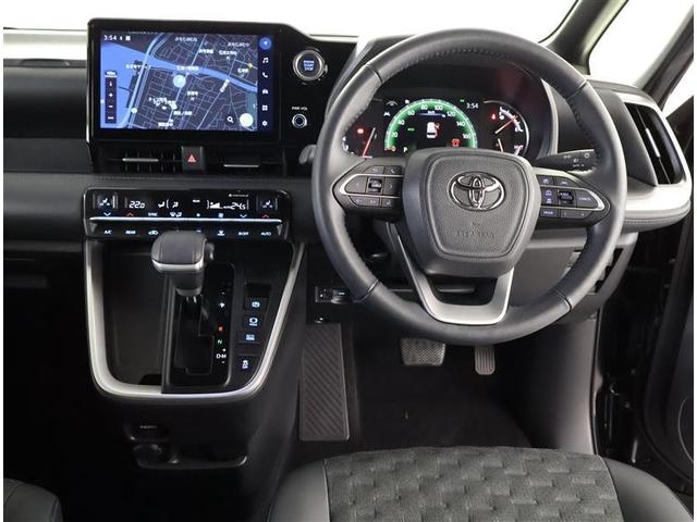 ���ꊴ�̂���������ꂽ�f�U�C���̃C���p�l�B����p�l�����h���C�o�[�𒆐S�Ƃ����z�u�ł��B