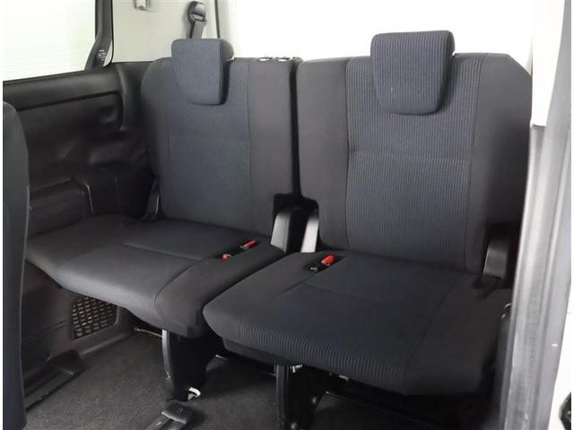 �R��ڃV�[�g���Ђ�т�Ƃ����X�y�[�X���m�ۂ��Ă��܂��B��l���ł̂��o�������΂�����ł��I