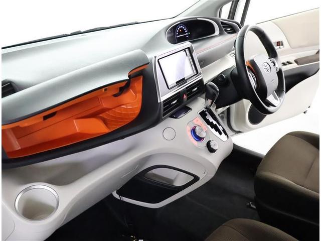 シエンタ ハイブリッドＧ　フルセグ　メモリーナビ　ＤＶＤ再生　バックカメラ　衝突被害軽減システム　ＥＴＣ　両側電動スライド　乗車定員７人　３列シート　ワンオーナー（29枚目）