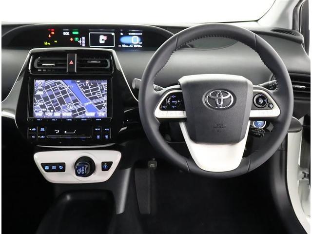 プリウス Ｓセーフティプラス　フルセグ　メモリーナビ　ＤＶＤ再生　バックカメラ　衝突被害軽減システム　ＥＴＣ　ＬＥＤヘッドランプ　トヨタ認定中古車ライト　サポカー（4枚目）