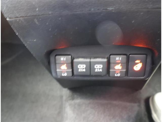 シエンタ ハイブリッドＧ　クエロ　フルセグ　メモリーナビ　ＤＶＤ再生　バックカメラ　衝突被害軽減システム　ＥＴＣ　両側電動スライド　ＬＥＤヘッドランプ　乗車定員７人　３列シート　ワンオーナー　トヨタ認定中古車　サポカー（16枚目）