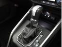 親しみやすいシフトです。　坂道や信号の多い日本では操作が簡単でいいです。　シフトチェンジしやすい所に配置されているので操作し易いですよ。