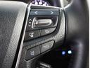 ステアリングスイッチ付き。前方から目を離すことなく操作することが可能です。