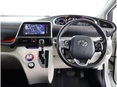 ���촶�Τ����������줿�ǥ�����Υ���ѥ͡����ѥͥ��ɥ饤�С����濴�Ȥ������֤Ǥ��� 4