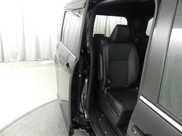 ヴォクシー S-Z フルセグ メモリーナビ DVD再生 バックカメラ 衝突被害軽減システム ETC 両側電動スライド LEDヘッドランプ 乗車定員7人 3列シート ワンオーナー(12枚目)