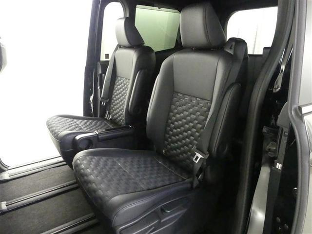 ヴォクシー S-Z フルセグ メモリーナビ DVD再生 バックカメラ 衝突被害軽減システム ETC 両側電動スライド LEDヘッドランプ 乗車定員7人 3列シート ワンオーナー(14枚目)