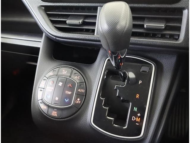 ヴォクシー Ｘ　Ｃパッケージ　ワンセグ　メモリーナビ　バックカメラ　ＥＴＣ　ウオークスルー　乗車定員８人　３列シート　ワンオーナー（22枚目）