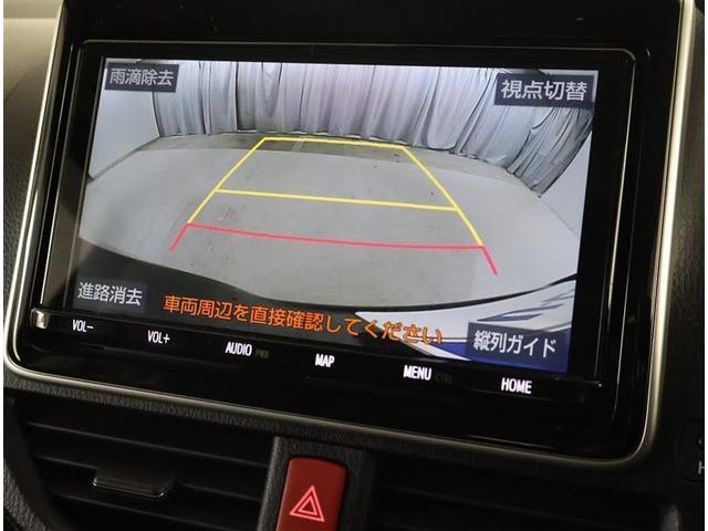 ノア ハイブリッドＸ　フルセグ　メモリーナビ　ＤＶＤ再生　後席モニター　バックカメラ　衝突被害軽減システム　ＥＴＣ　両側電動スライド　ＬＥＤヘッドランプ　乗車定員７人　３列シート　ワンオーナー（7枚目）