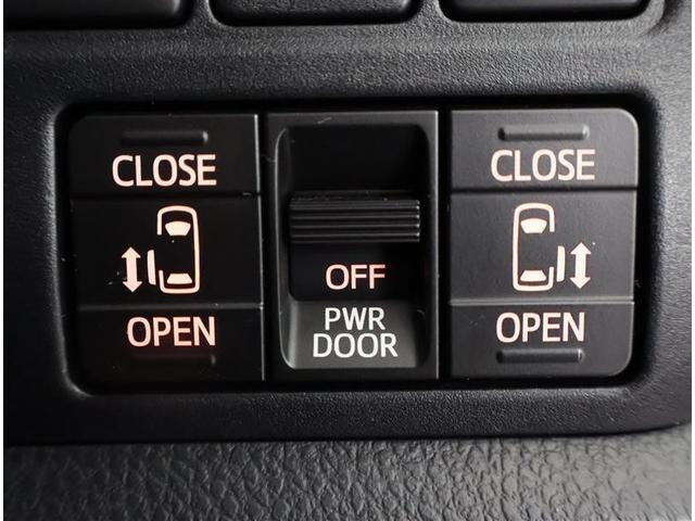 ノア ハイブリッドＸ　フルセグ　メモリーナビ　ＤＶＤ再生　後席モニター　バックカメラ　衝突被害軽減システム　ＥＴＣ　両側電動スライド　ＬＥＤヘッドランプ　乗車定員７人　３列シート　ワンオーナー（10枚目）