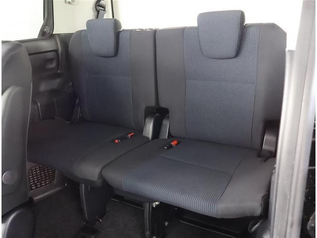 ノア ハイブリッドＸ　フルセグ　メモリーナビ　ＤＶＤ再生　後席モニター　バックカメラ　衝突被害軽減システム　ＥＴＣ　両側電動スライド　ＬＥＤヘッドランプ　乗車定員７人　３列シート　ワンオーナー（13枚目）