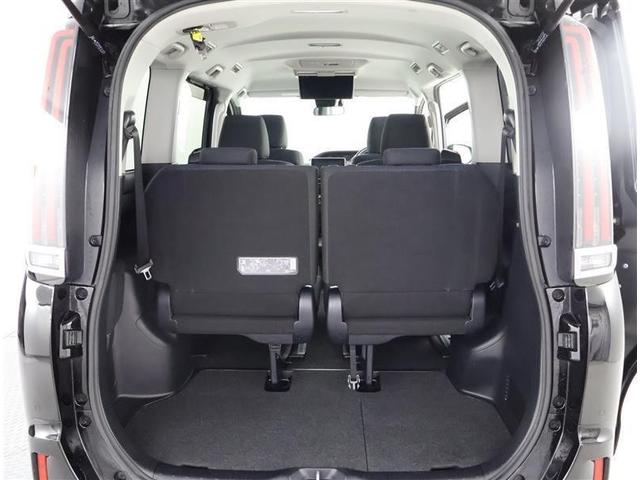 ノア ハイブリッドＸ　フルセグ　メモリーナビ　ＤＶＤ再生　後席モニター　バックカメラ　衝突被害軽減システム　ＥＴＣ　両側電動スライド　ＬＥＤヘッドランプ　乗車定員７人　３列シート　ワンオーナー（14枚目）