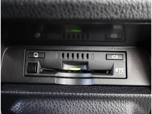 ノア ハイブリッドＸ　フルセグ　メモリーナビ　ＤＶＤ再生　後席モニター　バックカメラ　衝突被害軽減システム　ＥＴＣ　両側電動スライド　ＬＥＤヘッドランプ　乗車定員７人　３列シート　ワンオーナー（29枚目）