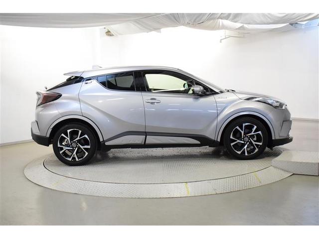 Ｃ－ＨＲ Ｇ　フルセグ　メモリーナビ　ＤＶＤ再生　バックカメラ　衝突被害軽減システム　ＥＴＣ　ＬＥＤヘッドランプ（5枚目）