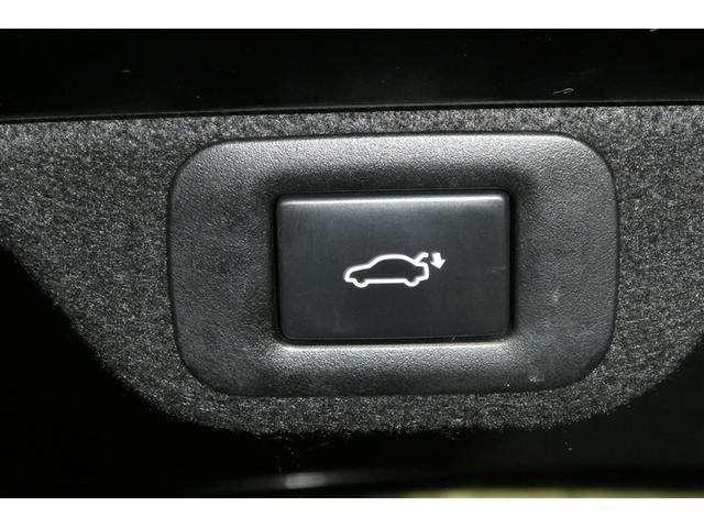 クラウンクロスオーバー Ｇアドバンスド・レザーパッケージ　ＴＳＳ　レザー　フルセグＴＶ　ナビＴＶ　パワーシート　ＬＥＤヘッドライト　クルーズコントロール　Ｂカメラ　エアロ　ドライブレコーダ　オートエアコン　アルミホイル　ＥＴＣ付　横滑り防止装置　４ＷＤ（11枚目）