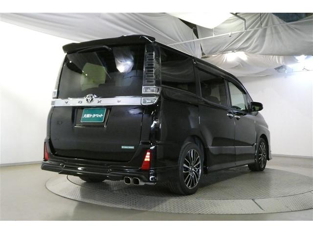 ヴォクシー ZS 煌II スマートキー・プッシュスタート バックガイドモニター セキュリティアラーム 両側パワスラドア ETC車載器 地デジテレビ VSC LEDライト 助手席エアバック キーレスエントリー AC パワステ(8枚目)