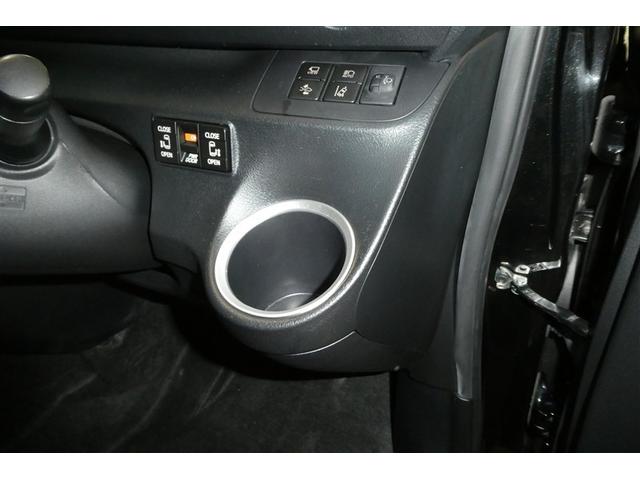 シエンタ ファンベースＧ　バックモニタ－　イモビ　ＤＶＤ再生可　パワステ　ＬＥＤライト　アイスト　地デジＴＶ　デュアルエアバッグ　横滑り防止装置　エアバッグ　オートエアコン　パワーウィンドウ　ＡＢＳ　スマートキー　ＥＴＣ（30枚目）