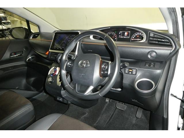 シエンタ Ｇ　クエロ　軽減ブレーキ　両側自動ドア　Ｉストップ　後カメラ　デュアルエアバック　パワーウィンドウ　フルオートエアコン　ＤＶＤ再生可　ウォークスルー　ＬＥＤヘッド　ナビ＆ＴＶ　スマキー　ＶＳＣ　３列　キーレス（11枚目）