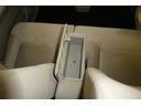 Ｌ　横滑防止装置　フルフラットシート　運転席エアバッグ　フルセグＴＶ　メモリナビ　オートエアコン　セキュリティ　パワステ　ＡＢＳ　キーレス　パワーウィンドウ　ＤＶＤ再生　ナビテレビ　バックカメラ付（31枚目）