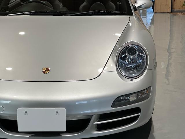 ９１１ ９１１カレラ４Ｓ　カブリオレ　ユーザー買取車　スポーツクロノＰＫＧ　ブラウンレザー　レッドキャリパー　ブラウン幌　ナビ・ＴＶ　バックカメラ　ＥＴＣ（75枚目）