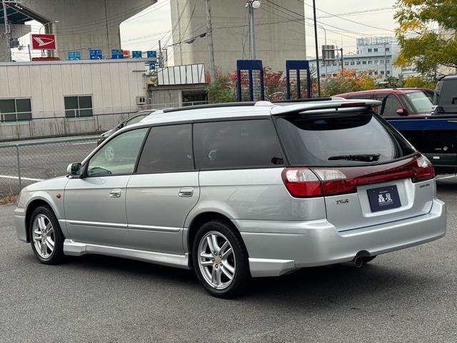 レガシィツーリングワゴン TSタイプR 5速マニュアル車/4WD/当店管理ユーザー買取車両/純正マッキントッシュオーディオCD/MDステレオ/パワーシート/キセノン/キーレス/ETC(9枚目)