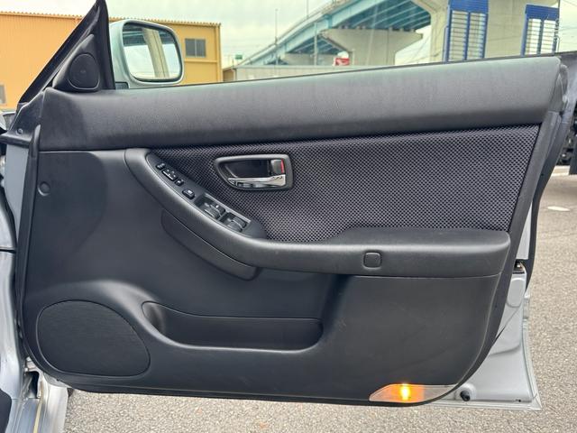 レガシィツーリングワゴン TSタイプR 5速マニュアル車/4WD/当店管理ユーザー買取車両/純正マッキントッシュオーディオCD/MDステレオ/パワーシート/キセノン/キーレス/ETC(27枚目)