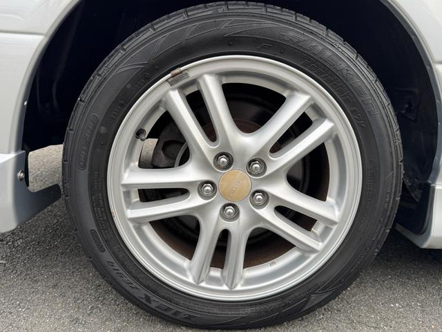 レガシィツーリングワゴン TSタイプR 5速マニュアル車/4WD/当店管理ユーザー買取車両/純正マッキントッシュオーディオCD/MDステレオ/パワーシート/キセノン/キーレス/ETC(32枚目)