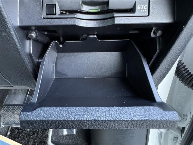 ヴォクシー ＺＳ　煌ＩＩ　フルセグ　メモリーナビ　ＤＶＤ再生　ミュージックプレイヤー接続可　後席モニター　バックカメラ　衝突被害軽減システム　ＥＴＣ　ドラレコ　両側電動スライド　ＬＥＤヘッドランプ　ウオークスルー　乗車定員７人（24枚目）