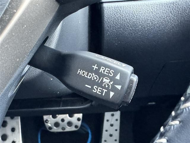 ＲＸ ＲＸ３００　Ｆスポーツ　革シート　サンルーフ　４ＷＤ　フルセグ　メモリーナビ　ＤＶＤ再生　ミュージックプレイヤー接続可　バックカメラ　衝突被害軽減システム　ＥＴＣ　ＬＥＤヘッドランプ　ワンオーナー　記録簿（12枚目）